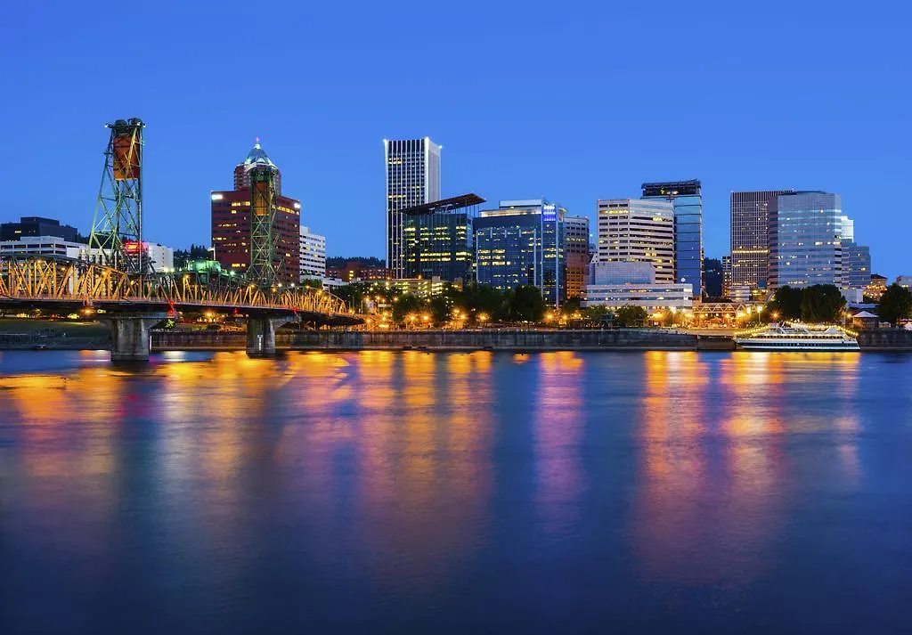 Silver Cloud Hotel - Portland